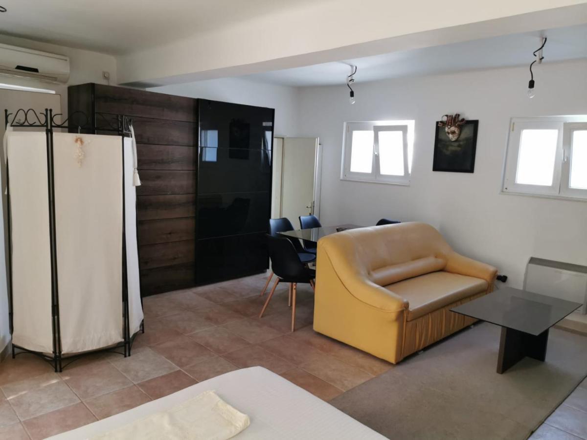Db Interiors Apartment Split Bagian luar foto
